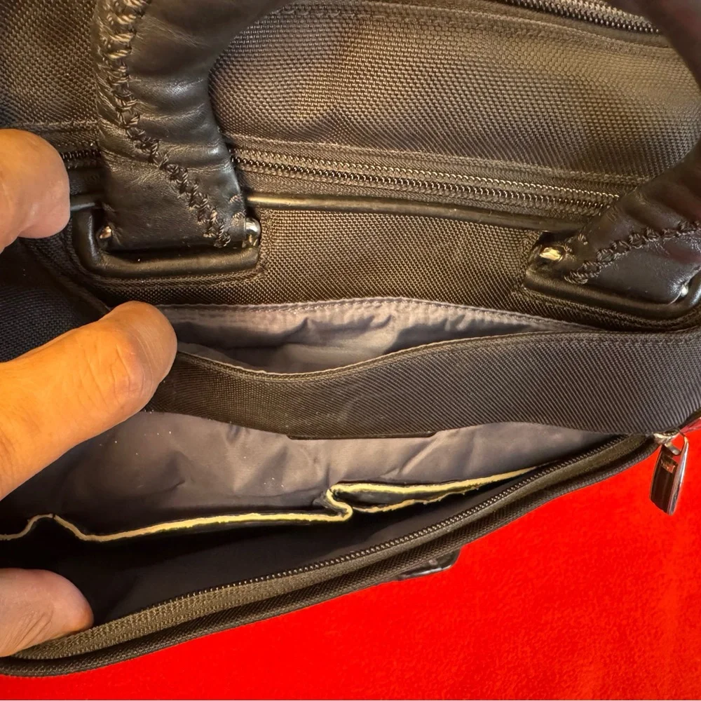 Tumi Arrive Narita Black Nylon/Leather Laptop Messenger Briefcase